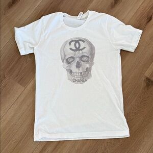 Designer inspired White Skull Graphic Tee Size Small